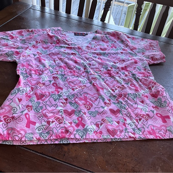 Beverly  Hills uniform Tops - 3XL SCRUB TOP